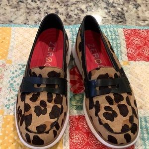 Cole Haan  loafer animal print 8